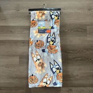 NWT Bluey & Bingo Halloween Fall Blanket Throw